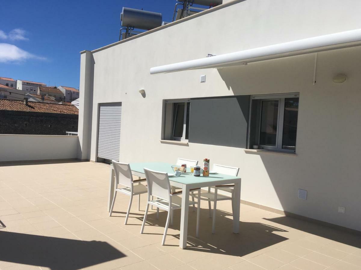 Sitio Ocean Views Apartment Назаре Екстериор снимка